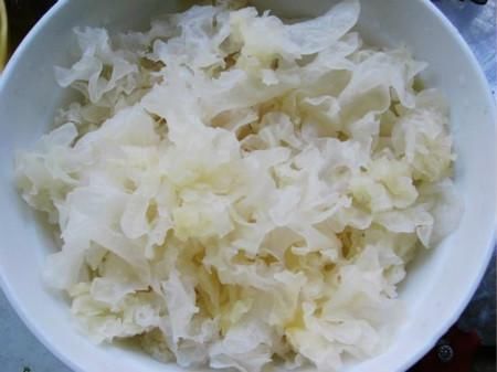 减肥煮一碗山楂水，早起来一杯，消肉食清肠道，体重减到两位数