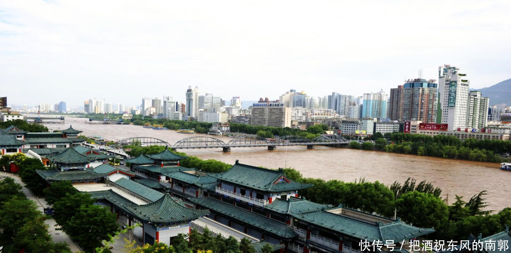  「西北」中国最长的城市, 主城区长100多公里, 最窄处不足4公里！