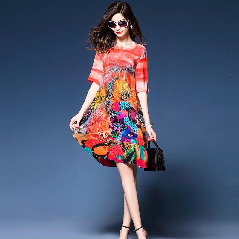 48岁老婆穿上这大牌欧货裙,美得像28岁大姑娘,气质高雅减龄