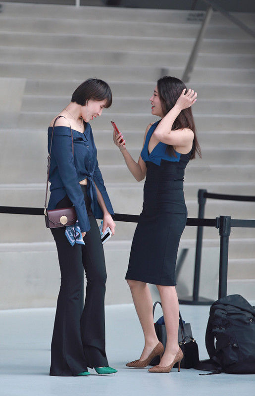 街拍路人，造型独特的大胆穿搭参考，让你获得更高回头率