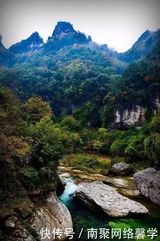 四川新添一座世界级公园! 山水、红叶、冰挂、溶洞每个都惊艳世界