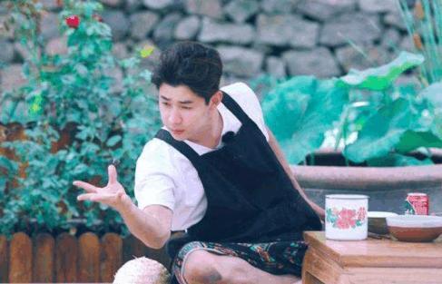 刘宪华和经纪公司解约,出道十年人气却不敌三