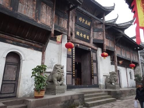 重庆所有的古镇都在这里了，基本全免费！