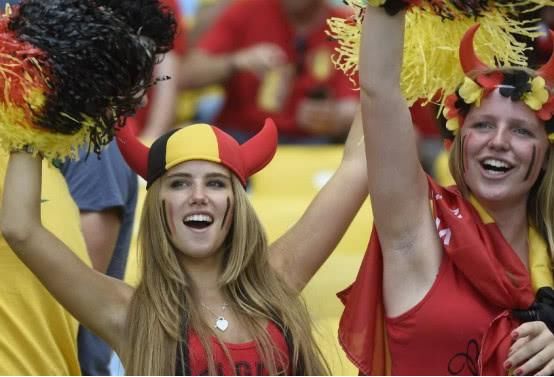 世界杯:最让人难忘的女球迷，个个都是美女，中国“球王”最吸睛