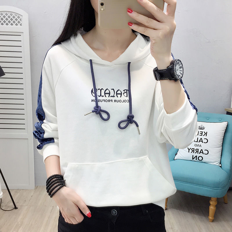 会打扮的女人都不穿裙子了，现在流行下面这时髦卫衣，简直美炸天