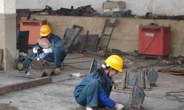 与其在异乡“孤独”打工者，不如回乡创业!在农村干什么能赚钱?