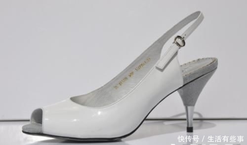 『鞋店』穿高跟鞋又痛又挤脚?鞋店老板娘教我一诀窍,跟平底鞋一样舒服