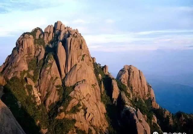 12月1日起，西海大峡谷景区、莲花峰景区进行冬季封闭