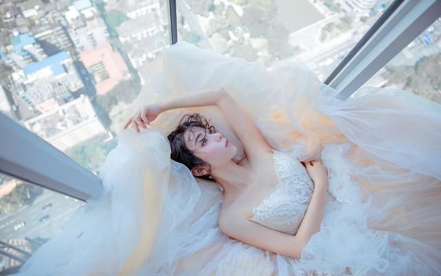 最有气质的三个星座女，灼灼其华，惊艳了时光！