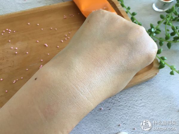 平价防晒霜测评 | 香蕉涂防晒霜的后果，瞬间惊呆了!