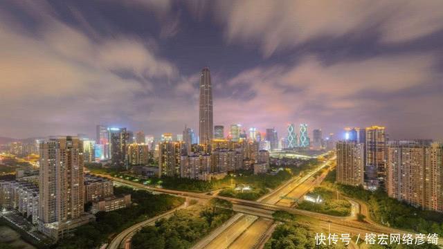 中国最大的城市，根本不是重庆 上海，相当于1.5个深圳