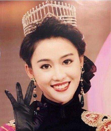 塌鼻子也可以很美,这几位女星的长相看着就性