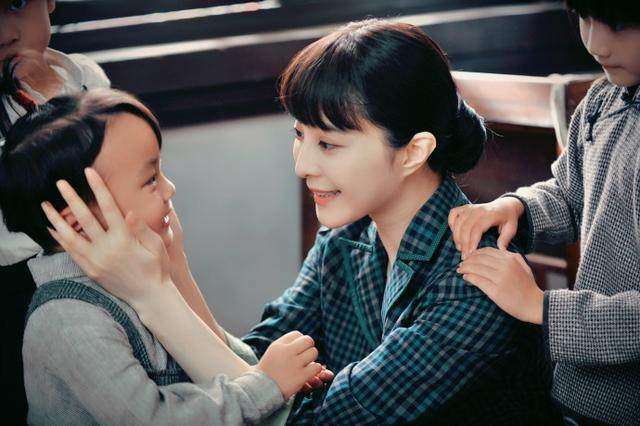 铲屎官晒多位明星片酬，《大轰炸》回应四个反问：谁是大欺诈？