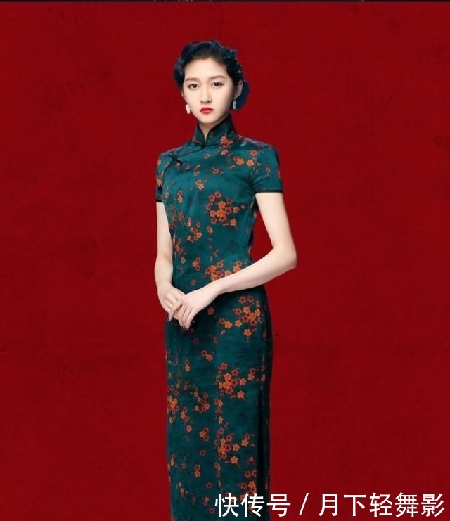  【性感】现在的女人真会穿,这样性感的旗袍直接穿上了,不过真好看