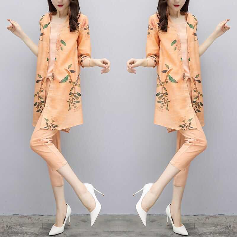 别一成不变的穿裙子了!如今流行的洋气套装火到离谱,美上添嫩