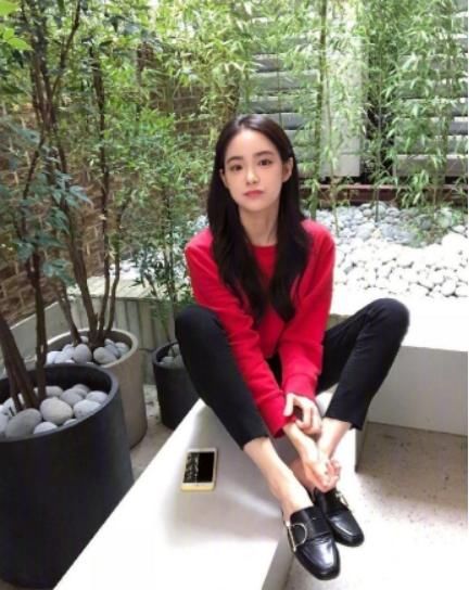 围观@精致五官美的无死角，S型身材引围观，韩国模特洪秀珠