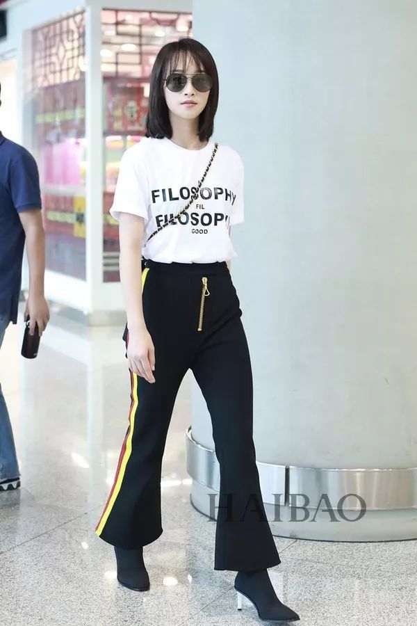 朱亚文女儿这么可爱!关晓彤鹿晗都见过家长了?【海报街拍】