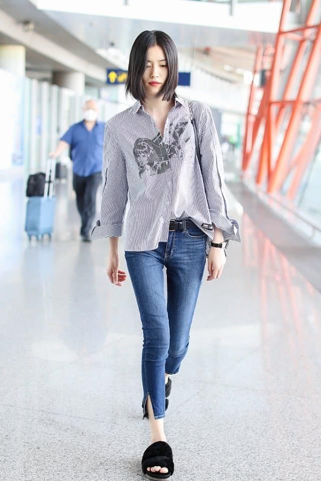  『喇叭裤』个子比较矮的女性都会羡慕高个子女性，但看到这穿搭，矮个子女性气质飙升