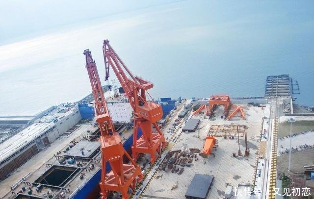 曾经实力相当的两座城市，为什么大连比青岛落后了呢