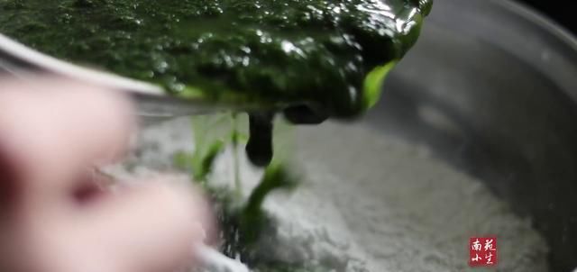 「柔软」教你用菠菜做青团,家家户户都可以做,Q弹软糯,柔软拉丝