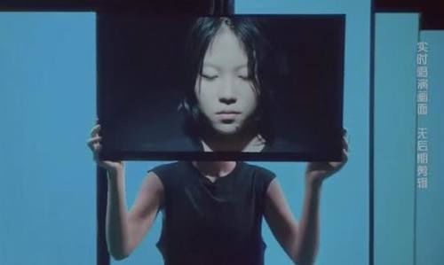  #知名演员#知名演员被当“偷车贼”？和老婆在网上认识，女儿哭嚎俩人都不管