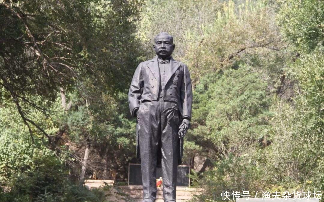  「白银」100多年前詹天佑的人字形铁路，耗资693万白银，现在变