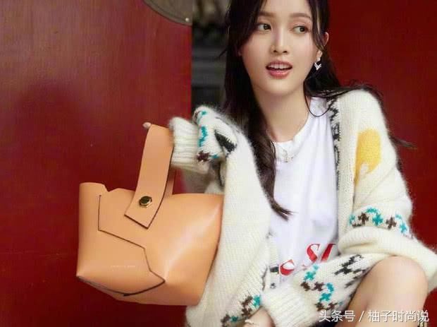 火箭少女穿衣越来越时尚，杨超越宣仪美腿吸睛，美岐小蛮腰真好看