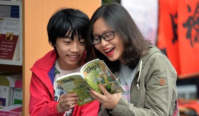 实拍越南旅游遇到的越南美女, 最后那个的笑容甜到心里