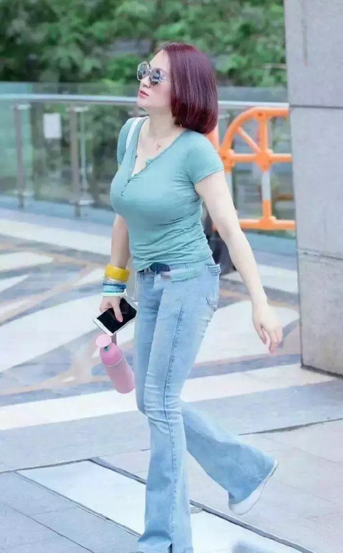 五款轻熟的时尚穿搭参考，学会了，情人节还怕找不到对象吗