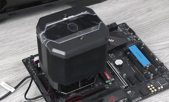  『散热器』风冷胜水冷，双塔6管压制，酷冷至尊MA620M黑武士RGB散热器体验