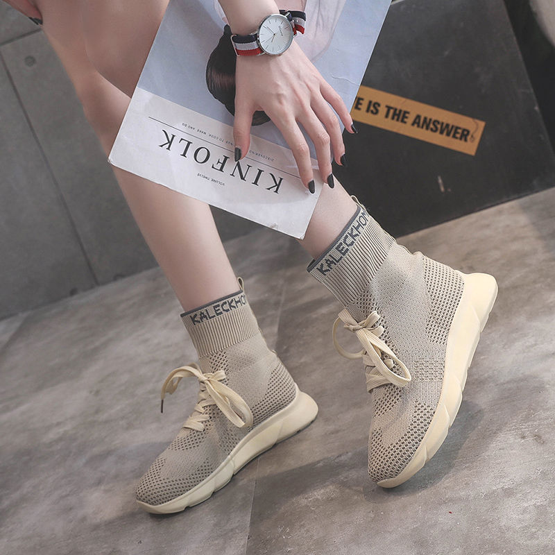 最近很流行的女鞋都在这里，潮流有范，穿出去逛街非常吸睛