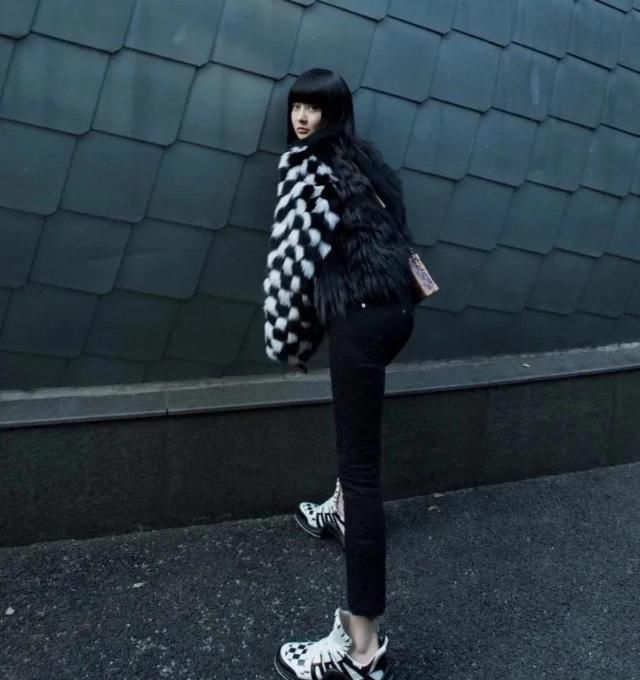  白鞋■小白鞋失宠了，这4双“仙女鞋”正流行！