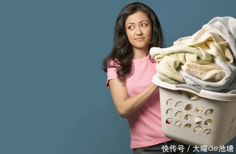 毛巾@你的洗脸方法正确吗?3大最伤脸的洗脸法,你中招了没?