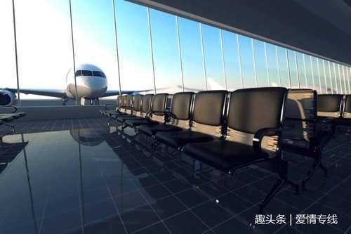 「听到」跟丈母娘去旅游,她掏钱给我买衣服,听到她的话,我转身离开