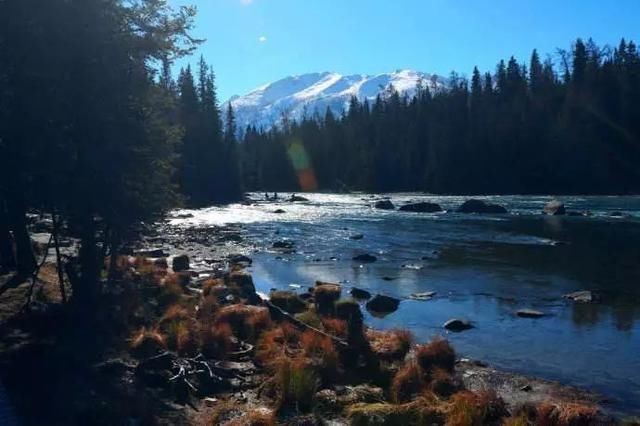 穿越火焰山，探秘喀纳斯湖水怪，最美的西域风光全在这里！