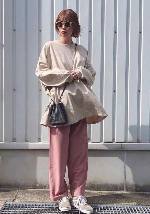  【穿上以后】20年千万别忘了这款“仙女裤”，比阔腿裤更显瘦流行