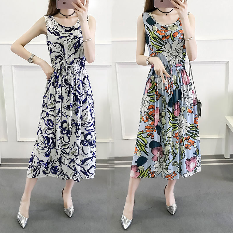 腿粗的女人尽量别穿打底裤，学她们这样穿长裙，漂亮到飞起来