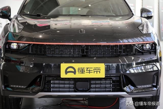  [比普通版车]想要不一定能买到，6.7秒“破百”，静态体验领克05时间限量版