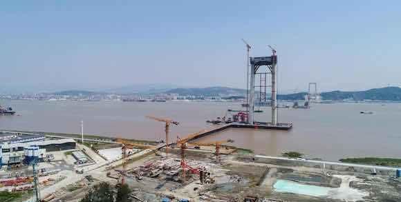  『悬索桥』重庆参建的世界首座三塔四跨双层钢桁梁悬索桥取得突破性进展