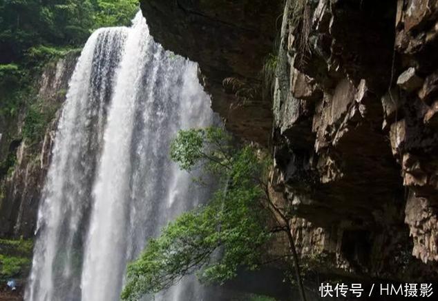 惊艳中华第一高瀑,罕见百米落差