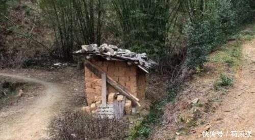  「农民都」村子新改造的厕所，专家说不错，却没人用，这是咋回