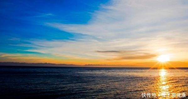 这个歌词里清澈又神秘的湖，湖底却冰封着几十万沙俄军队的英魂