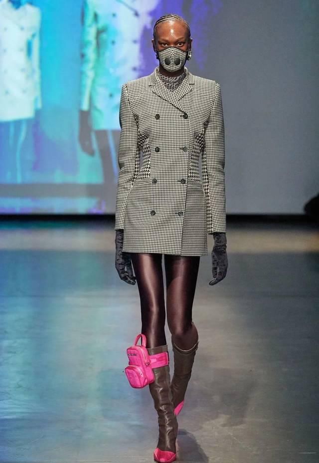  『牛仔裤』如果世界末日来了，我们会穿什么？