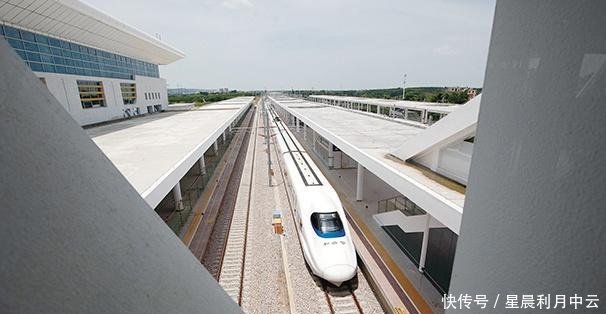 中国最尴尬的高铁，速度慢价格还贵，本地人还是坐大巴比较实在