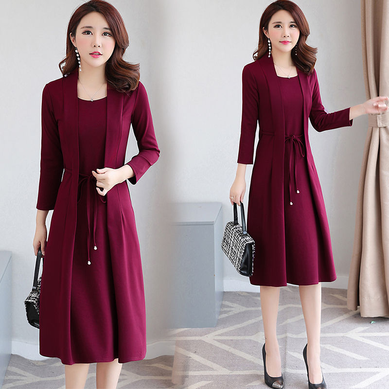 这酒红裙找了3天3夜，太好看了!款款精致，妈妈穿上减龄像30