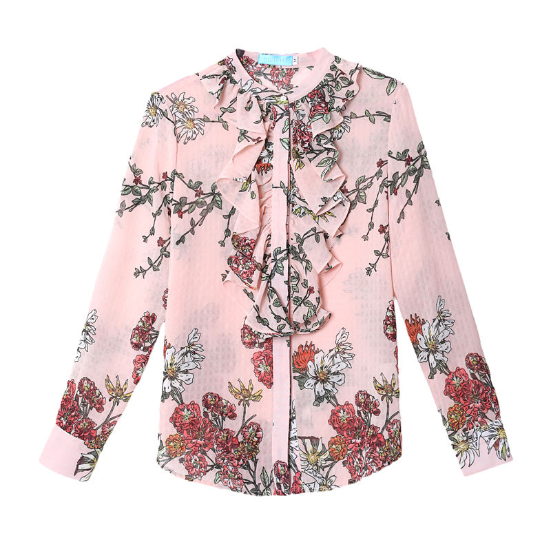 不得不说!53岁妈妈有眼光，穿了这款套装，秒变古典女神