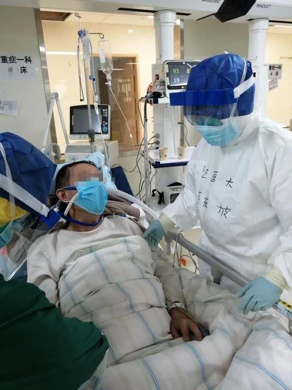  【回家】坚守重症科，他说：我要把队员全部安全带回家