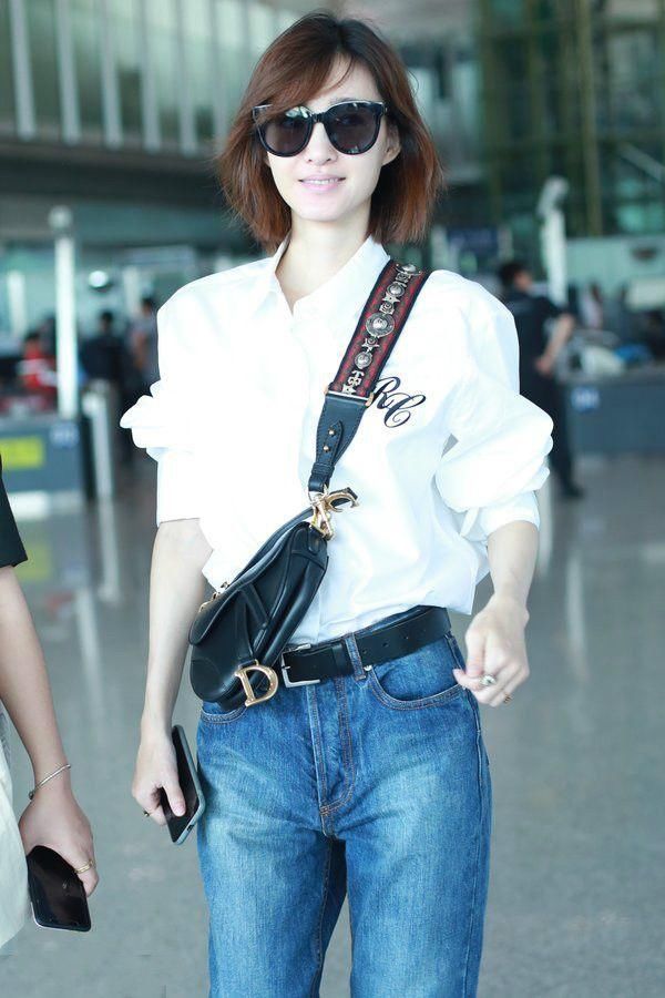 王丽坤瘦成纸片人，S码裤子都需要腰带了!