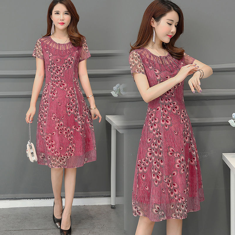 迷人身材穿出来,雪纺连衣裙,独特的风情,丰满女人穿上超亮眼