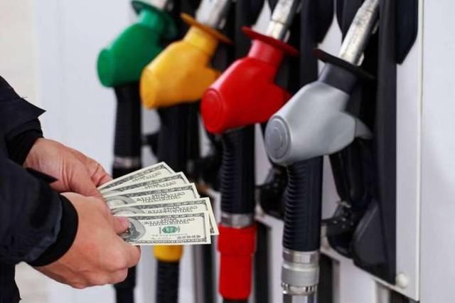 为什么国际油价下跌，国内油价反而一涨再涨？钱都哪去了？